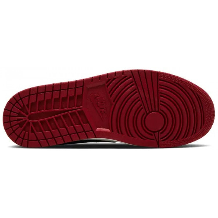 Air Jordan 1 Retro Low OG Chicago (2025)