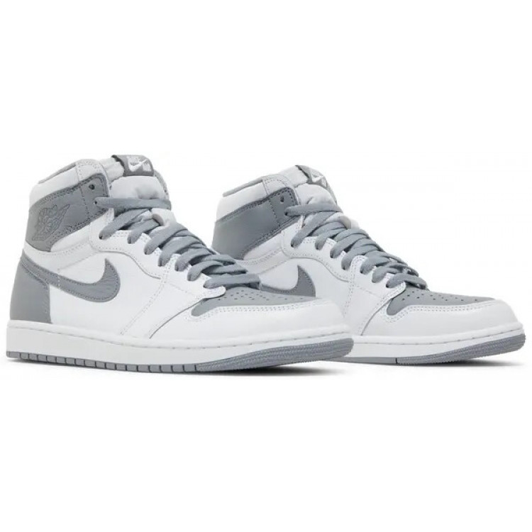 Air Jordan 1 Retro High OG Stealth