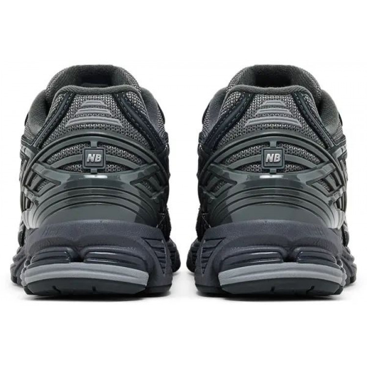 New Balance 1906R Greyscale