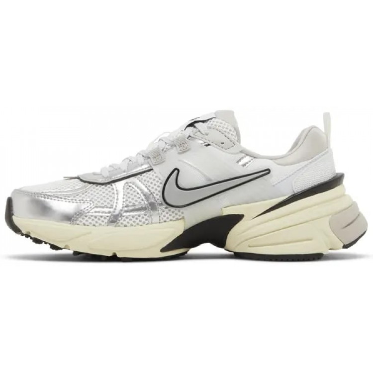Nike V2K Run Summit White Metallic Silver (W)