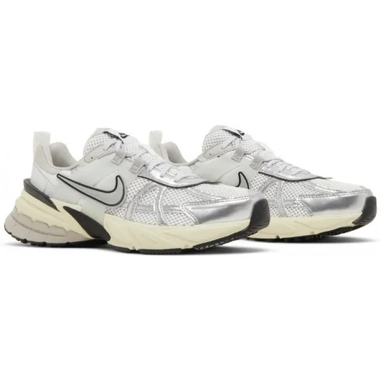 Nike V2K Run Summit White Metallic Silver (W)