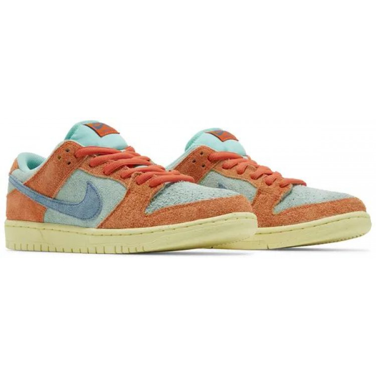 Nike SB Dunk Low Orange Emerald Rise