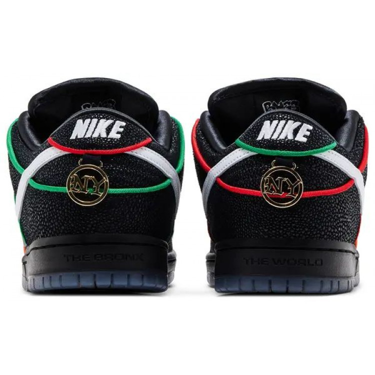 Nike SB Dunk Low Bronx Girls Skate
