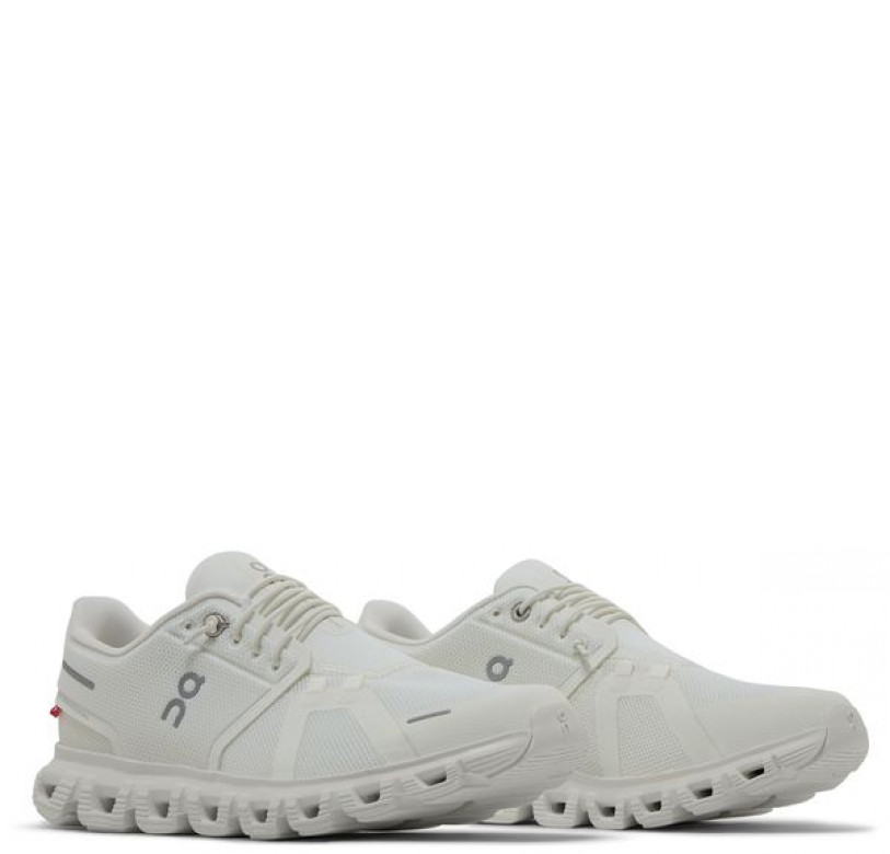 On Running Cloud 6 All White (W)